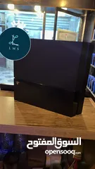 1 بلايستيشن 4 FAT(معدل 9.00)+يد اصلية