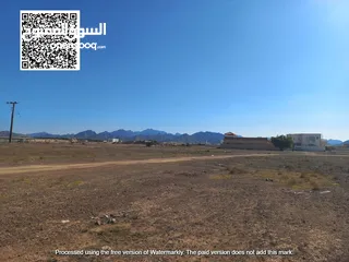  7 ارض للبيع بمصفوت سكنى باطلال رووعه