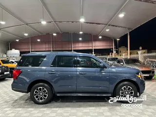  6 Ford Expedition XLT  V6