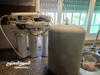  5 فلتر ماء امريكي الصنع بحالة جيدة