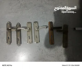  2 ايد باب مستعمل بحالة الوكالة موجود ثلاث اشكال  كل ايد بدينار
