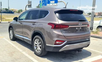  7 Hyundai Santa Fe 2020