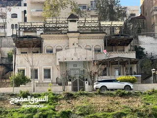  3 ڤيلا للبيع في تلاع العلي منطقة راقية وهادية جداً شارع المحمدية جميع الخدمات بجانب الڤيلا موقع رائع