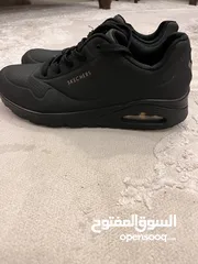  5 حذاء Skechers La Black Uno