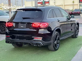  4 Mercedes GLC 300 2019
