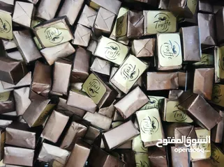  16 محمص للبيع بكامل عدته وديكوره وبضاعته البيع بداعي السفر المحمص يعمل بشكل جيد وقابل للتطوير والتوسيعو