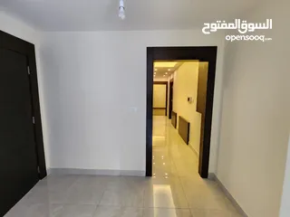  11 شقة فارغة للبيع في خلدا  ref : 14348