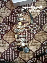  6 ساعات اصلي قديم للبيع وقابل للمفاوضه  النوع اصلي واغلبهم شغال