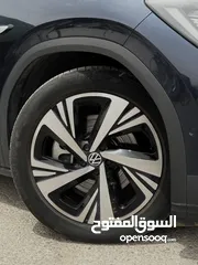  4 Volkswagen ID6 pro 2022-2023