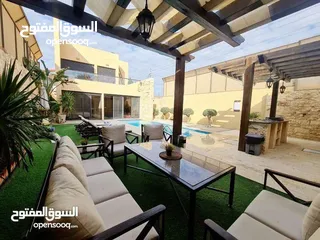  9 فيلا مميزة للبيع في البحر الميت