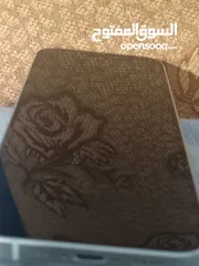  8 Iphone 12miniحاله ممتازه. ( مع باور بانك مغناطيسي واير بوت و3 كفرات للهاتف)