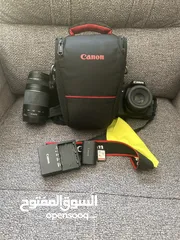  9 كاميرا Canon 80D شبه جديدة للبيع مع عدستين احترافيتين (75-300mm + 50mm) واكسسوارات كاملة