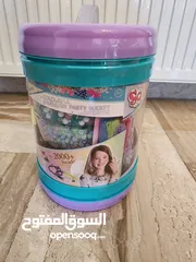  1 لعبة لعمل اساور للاطفال . جديد غير مستعمل. السعر 25. الموقع خلدا