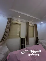  6 Aluminium shutter with electric motor remote control