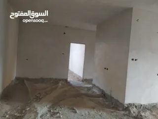  7 شقه مشطبه 40% ( مقصوره )