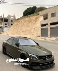  2 Mercedes-Benz C 180