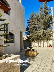  6 بيت طابقين للبيع