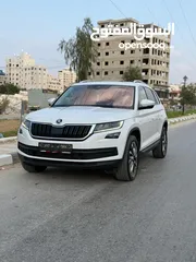  5 كودياك 2021 اتوماتيك ديزل 190 حصان 4 * 4 فل اضافات مع فتحة سقف بانوراما