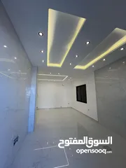  12 طابق اول تشطيب فخم خلف جامعة البتراء