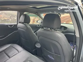  11 Hyundai Ionic electric 2017 4 jayed - good condition