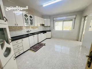  4 شقه للايجار راس الجوره