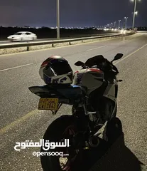  1 النوع.       هوندا      الفئه.         CB1000R