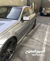  2 Mercedes C200 2009AMG