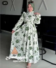  22 عبايات  وفساتين  وترنجات  وبياضات ركنه وانتريه  وكل اللي تحتاجيه وسوتات مختلفه بتبدء من 6.500 دينار