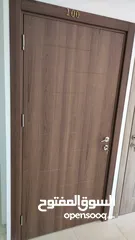  2 ابواب خشب داخلي صناعة تركي الحشوة الداخلية خشب سويد  ملبس bvc ربر على الحلق لمنع الصوت