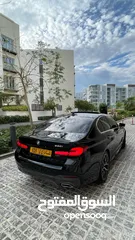  2 BMW شبة جديدة بمواصفات عالية جاهزة للاستخدام