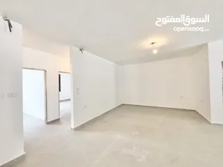  8 شقة مع حديقة على مستوى الشارع