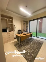  15 .دابوق شقه ارضيه 308م  +حديقه ومسبح خاص