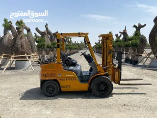  8 Mitsubishi 5 tons Forklift for sale model 2010. Good condition.