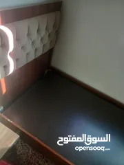  5 تخت مفرد مستعمل بحالة جيدة 10 د.أ