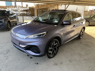  4 BYD Yuan plus 2023 بي واي ديه ايوان بلص صنف شامبيون فل الفل اوتبارك وباب خلفي كهرباء كراسي حامي بارد