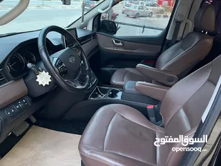  4 هونداي h1 ستاريكس