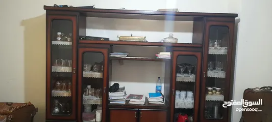  6 كنب + بوفيه للبيع بحاله جيده السعر 150