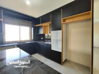  3 شقة جديدة سوبر ديلوكس – قيد الفرش النهائي للإيجار  عين منجد – رام الله