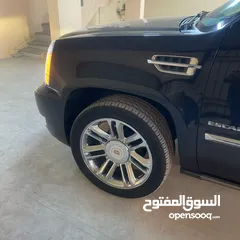  3 كاديلك اسكاليد بلاتينيوم أعلى صنف 2013 مخزن مالك ثالث بنزين وارد الوكيل