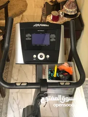  4 بسكليت رياضة ثابت ماركة life fittness