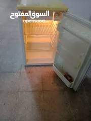  1 تلاجه بحاله الوكاله تلاجه مكتب ممتازه