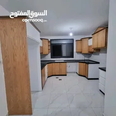  1 شقة للبيع بالقرب من عسل وبصل.جيب عفشك.واسكن.
