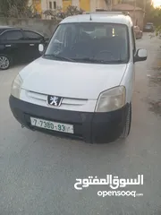 1 بيجو بارتنر موديل 2008