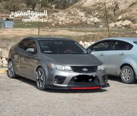  1 طقم كعكات لبيع  كيا فورتي كوبيه  مهبطات حبة واحدة بس تهبيطة حلوة