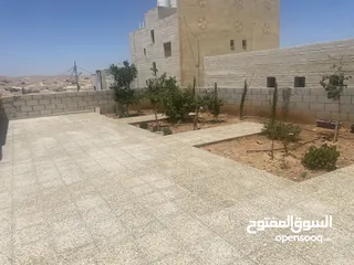  16 بيت مستقل للبيع منطقة هادئة ومريحة للسكن