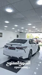  6 TOYOTA CAMRY SE BLACK EDITION 2018