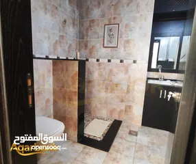  5 شقة مفروشة للإيجار رام الله - خلف مجمع فلسطين الطبي