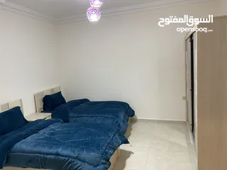  10 فيلا مفروشة طابق ارضي  للآيجار اليومي  يومي  وناجر طلاب  وطلبة الجامعات