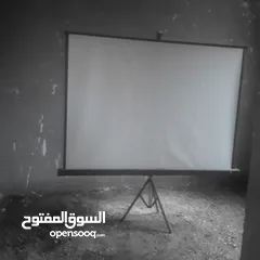  1 بروجيكتور للبيع