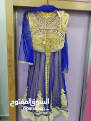  5 للبيع فساتين جديده احجام مختلفه